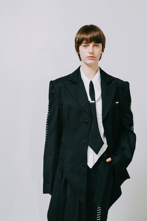 【予約商品】Peaked Flare Layered  Jacket