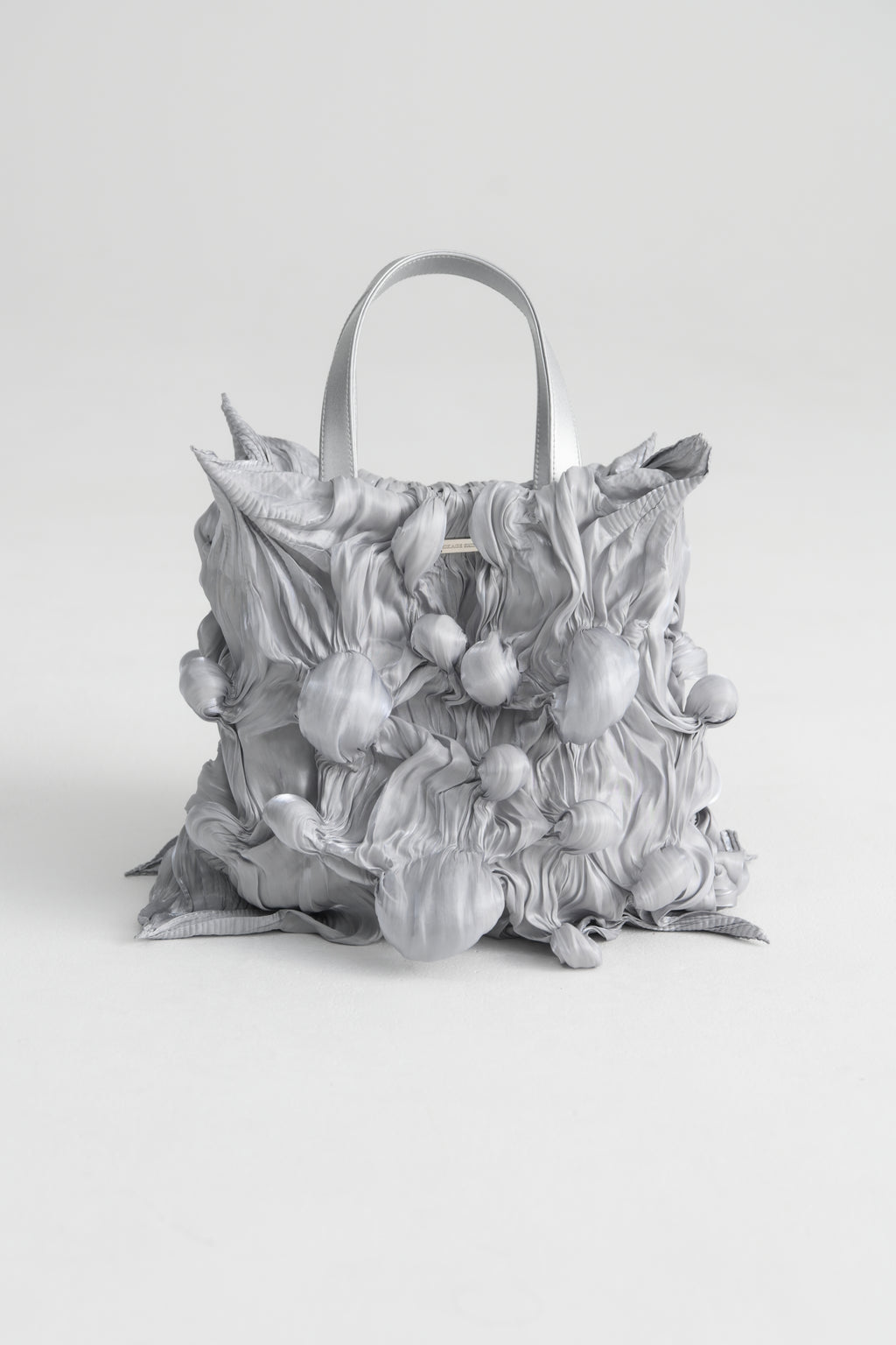 【WEB予約で10%OFFキャンペーン中】Spiky Shibori Liquid Bag / SILVER【11月16日(日)中まで】