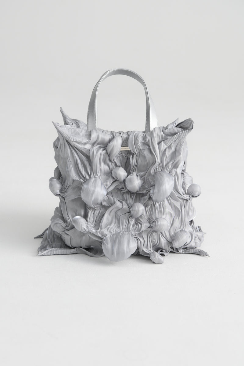 【WEB予約で10%OFFキャンペーン中】Spiky Shibori Liquid Bag / SILVER【11月16日(日)中まで】