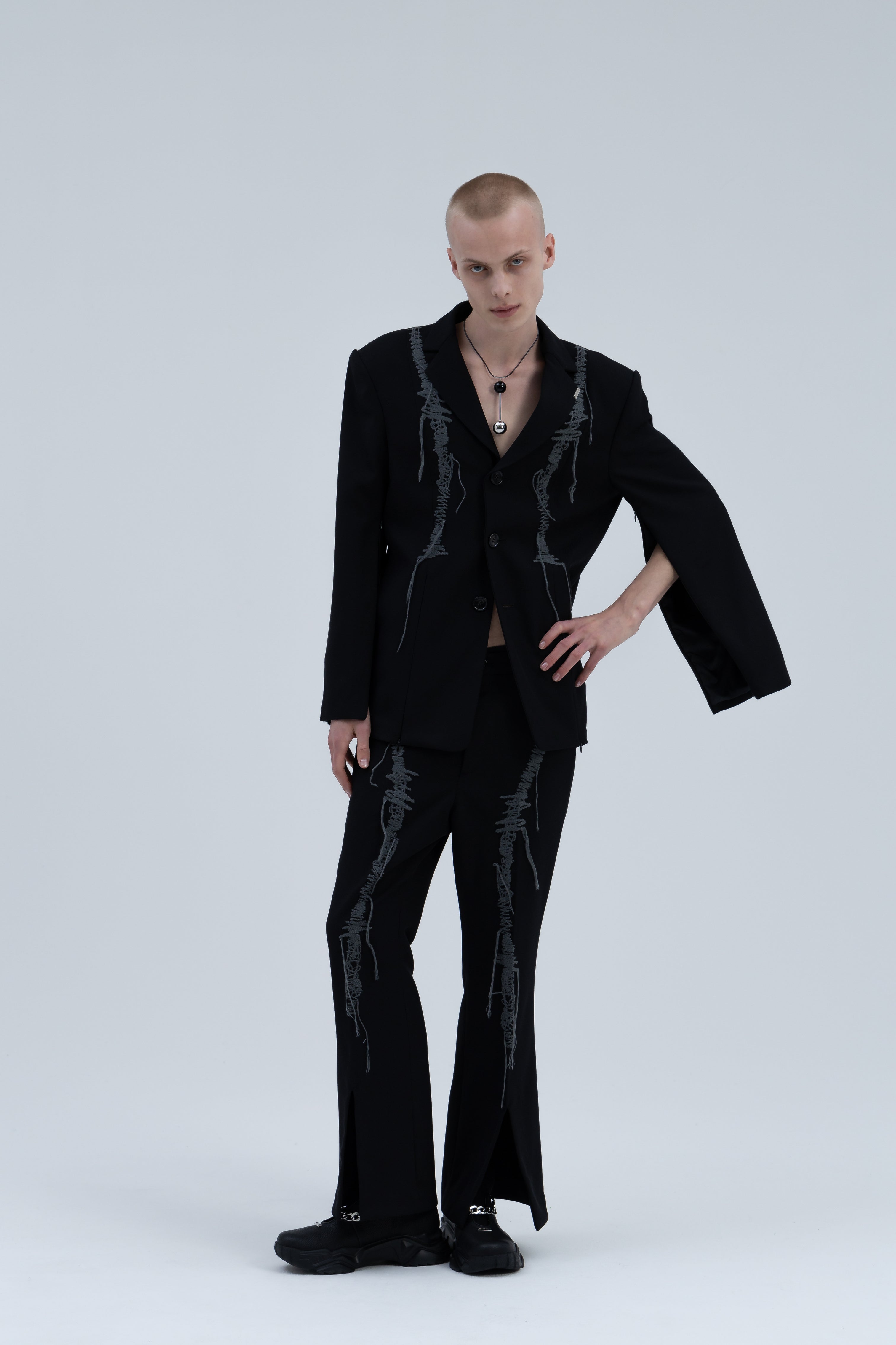 Anonymous Embroidery Jacket / TW – MIKAGE SHIN