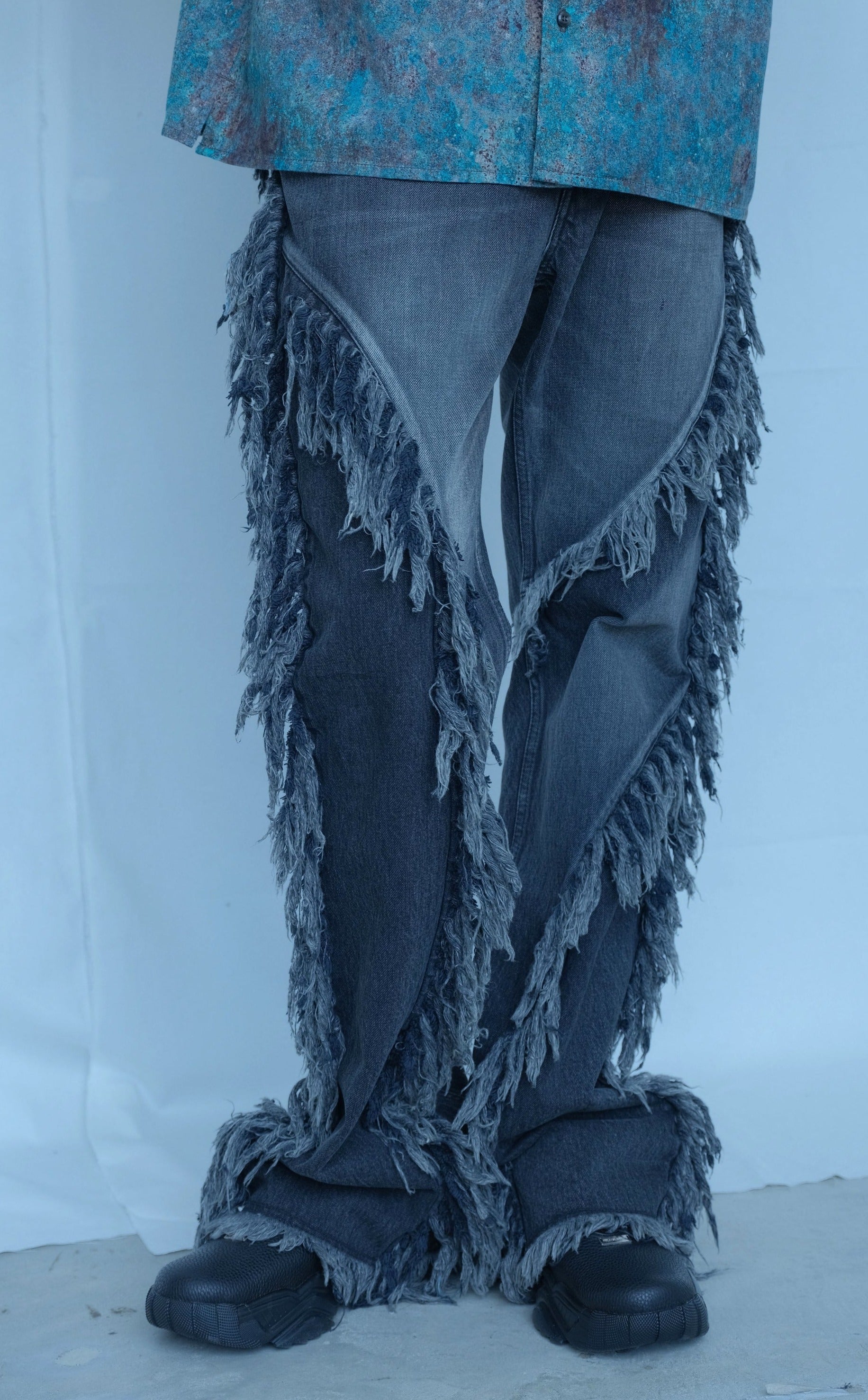 SKINS FRINGE DENIM PANTS スキンズ　フレアデニム SKINS FRINGE DENIM PANTS スキンズ フレアデニム - メルカリ