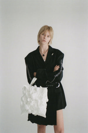 【WEB予約で10%OFFキャンペーン中】Spiky Shibori Liquid Bag / WHITE【11月16日(日)中まで】