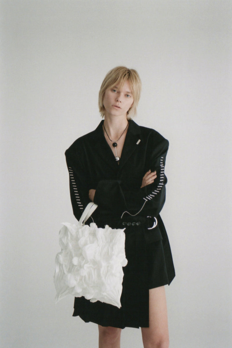 【WEB予約で10%OFFキャンペーン中】Spiky Shibori Liquid Bag / WHITE【11月16日(日)中まで】