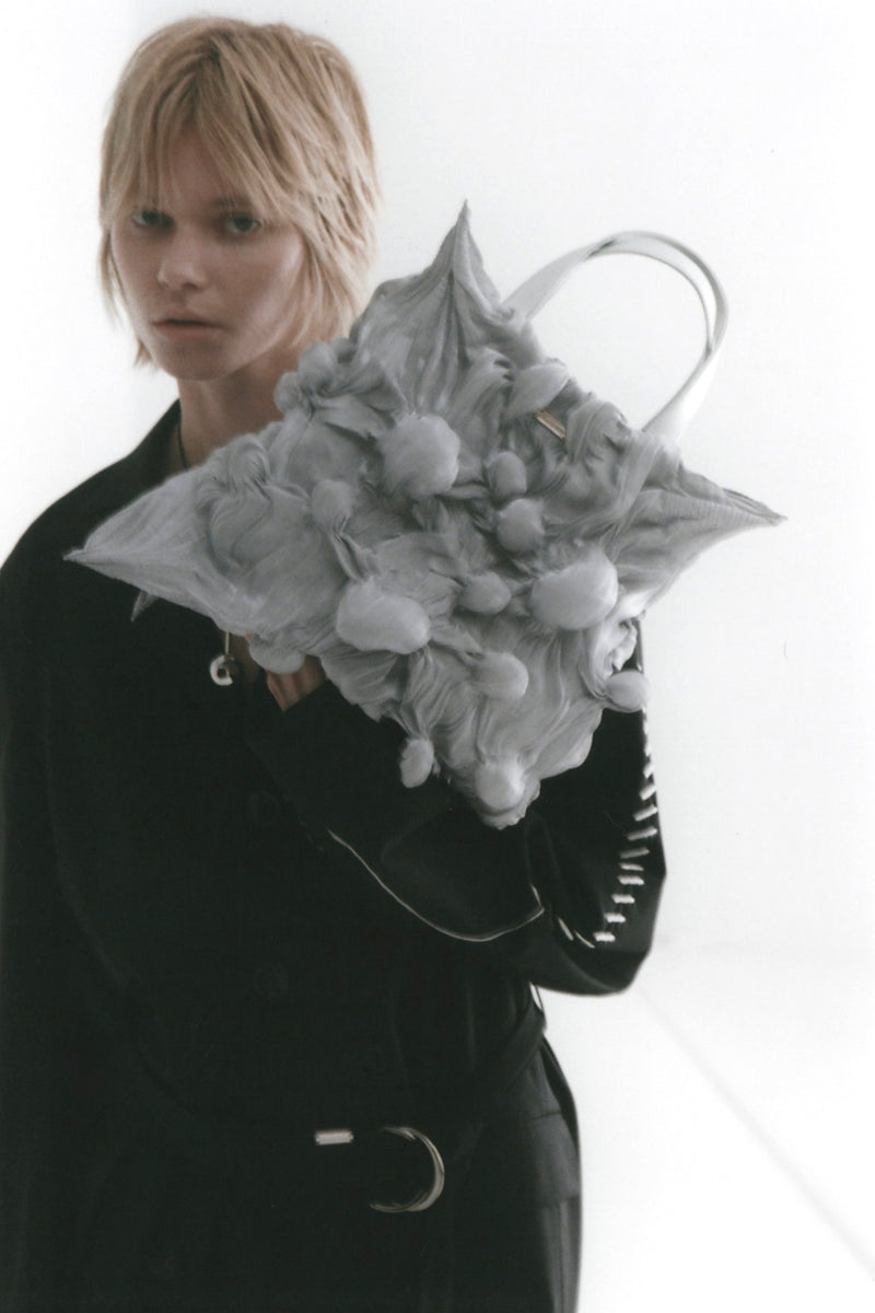 【WEB予約で10%OFFキャンペーン中】Spiky Shibori Liquid Bag / SILVER【11月16日(日)中まで】