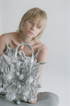 【WEB予約で10%OFFキャンペーン中】Spiky Shibori Liquid Bag / SILVER【11月16日(日)中まで】